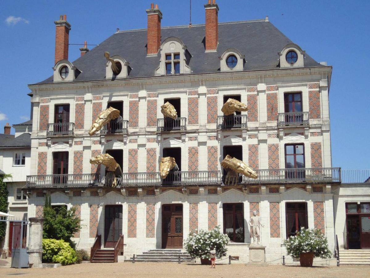 La Loire Et Ses Chateaux_2Courbouzon  エクステリア 写真